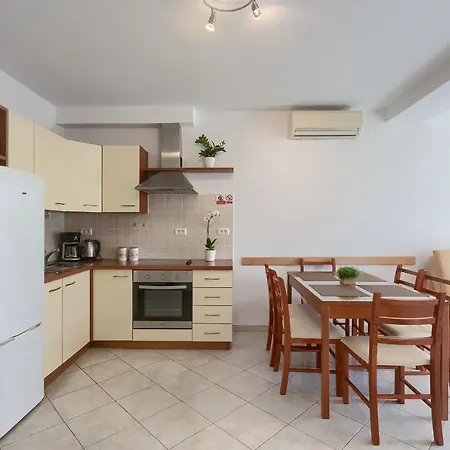 Gilly 1 * Premantura