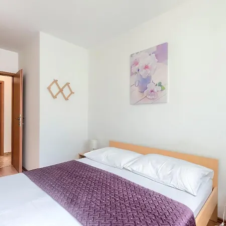 Apartman Gilly 1 Premantura