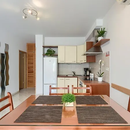 Gilly 1 Apartman *
